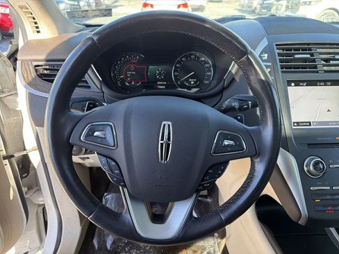 Used 2017 Lincoln MKC Reserve w/ Lincoln MKC Climate Package image 21