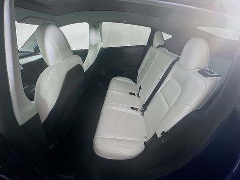 Used 2023 Tesla Model Y Long Range image 27