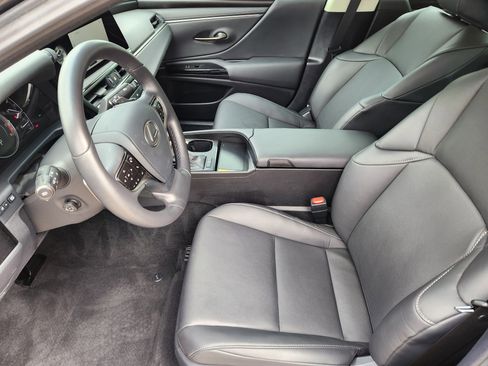 Used 2025 Lexus ES 350 w/ Premium Package image 14