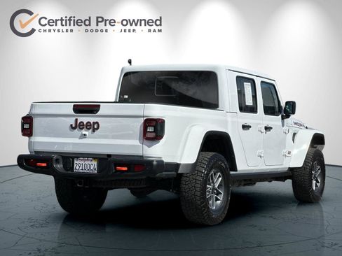 Used 2024 Jeep Gladiator Mojave AWD/4WD image 4