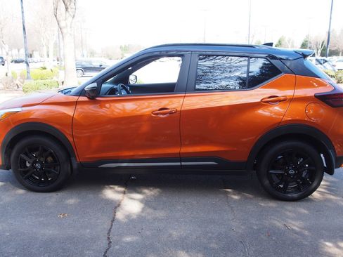 Used 2024 Nissan Kicks SR image 4