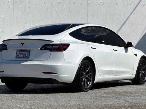 Used 2023 Tesla Model 3 Standard Range RWD image 3