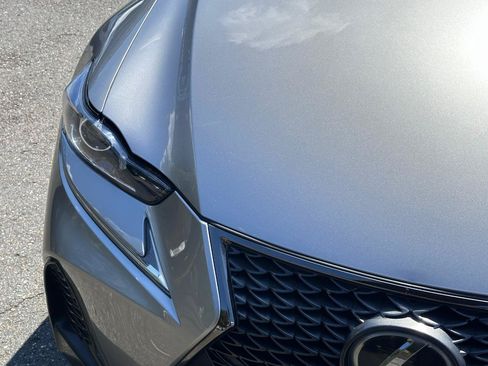Used 2017 Lexus IS 200t F Sport w/ F Sport Package RWD image 20