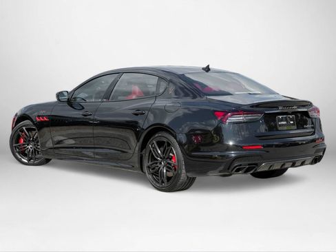 Used 2022 Maserati Quattroporte Trofeo RWD image 8