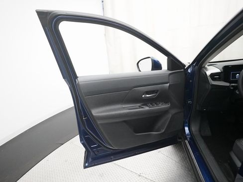 Certified 2025 Nissan Kicks SV w/ SV Premium Package image 27