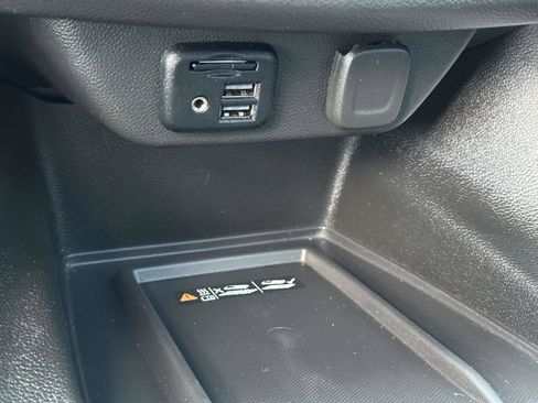 Used 2023 Chevrolet Traverse Premier w/ Redline Edition image 32