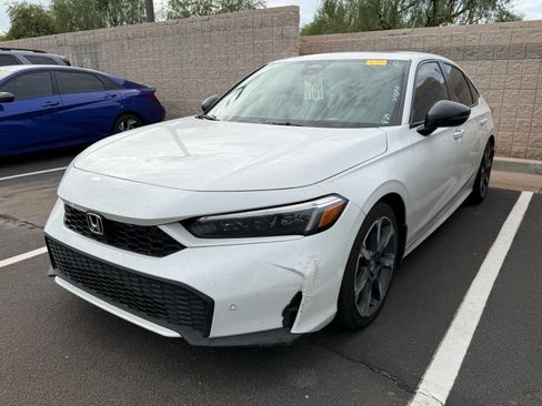 Used 2025 Honda Civic Sport Touring image 2