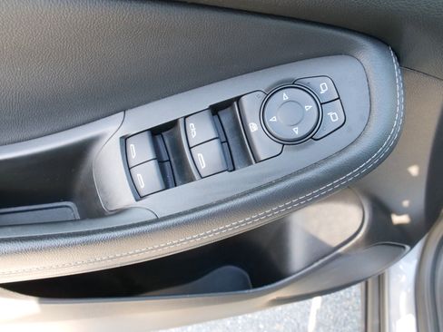 Used 2021 Buick Encore GX Preferred w/ Cold Weather Comfort Package image 15