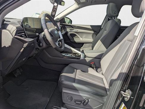 New 2025 Audi Q5 Premium image 4
