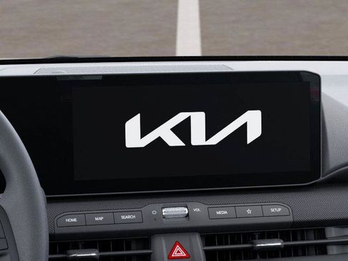 New 2026 Kia K4 FWD image 20