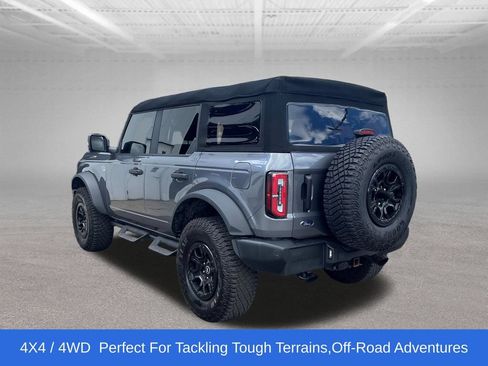 Used 2023 Ford Bronco Wildtrak AWD/4WD image 3