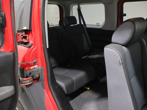 Used 2005 Honda Element EX image 20