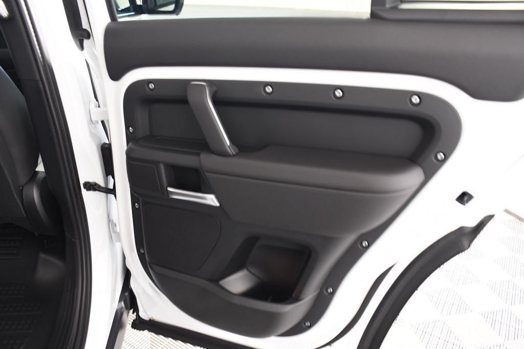 New 2026 Land Rover Defender 110 S AWD/4WD image 21