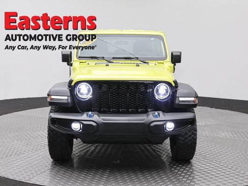 Used 2023 Jeep Wrangler Unlimited w/ Cold Weather Group AWD/4WD image 2