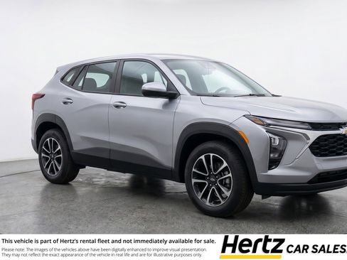 Used 2025 Chevrolet TrailBlazer LT FWD image 1