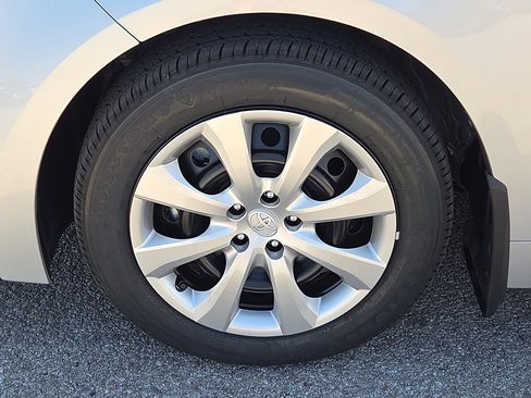New 2026 Toyota Corolla LE image 5