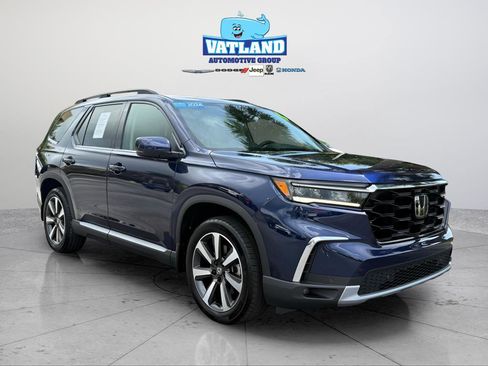 Used 2024 Honda Pilot Touring image 7