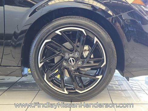 New 2026 Nissan Sentra SR w/ Floor Mat Package FWD image 7