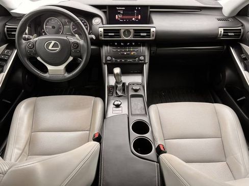 Used 2014 Lexus IS 250 image 9