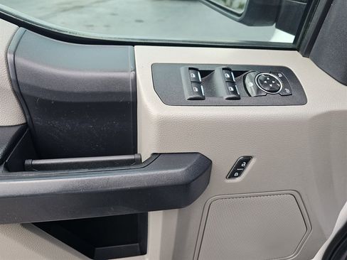 Used 2020 Ford F150 XL w/ Equipment Group 101A Mid RWD image 17
