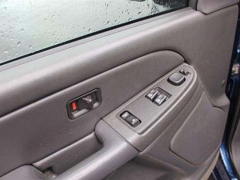 Used 2005 Chevrolet Silverado 1500 LS w/ Light Duty Power Package RWD image 11