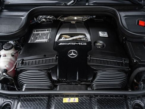 Used 2025 Mercedes-Benz GLS 63 AMG 4MATIC image 31