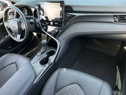 Used 2024 Toyota Camry SE w/ Audio Upgrade Package image 12