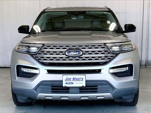 Used 2021 Ford Explorer Limited w/ Equipment Group 301A RWD image 3
