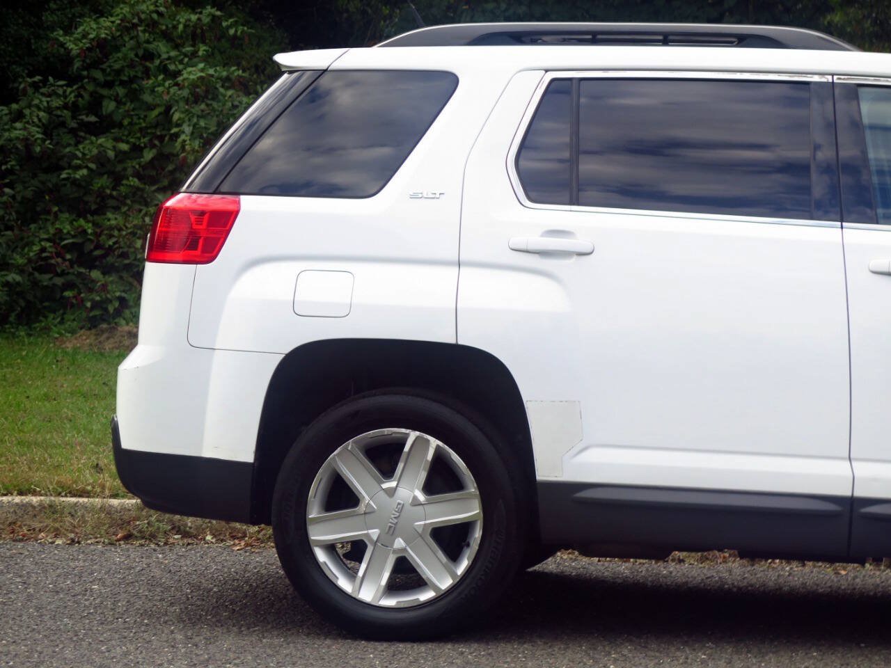 Used 2011 GMC Terrain SLT w/ Cargo Package FWD image 30