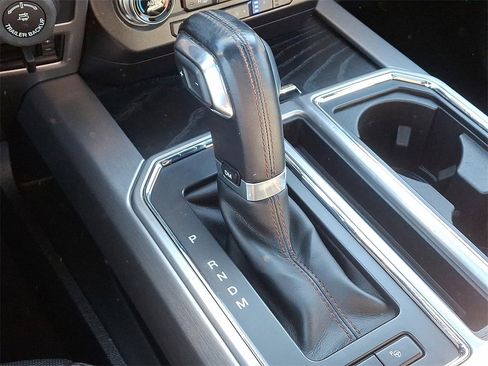 Certified 2018 Ford F150 Platinum w/ Equipment Group 701A Luxury image 15