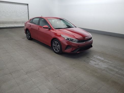 Used 2023 Kia Forte LXS w/ LXS Technology Package FWD image 13