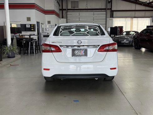 Used 2015 Nissan Sentra S image 6