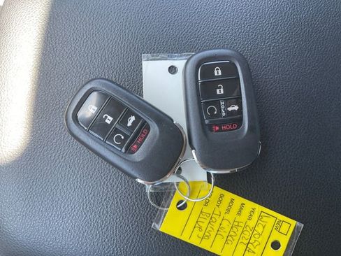 Certified 2022 Honda Civic Touring image 31