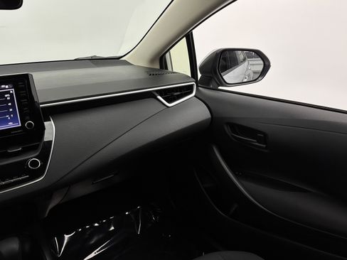 Used 2022 Toyota Corolla LE image 26