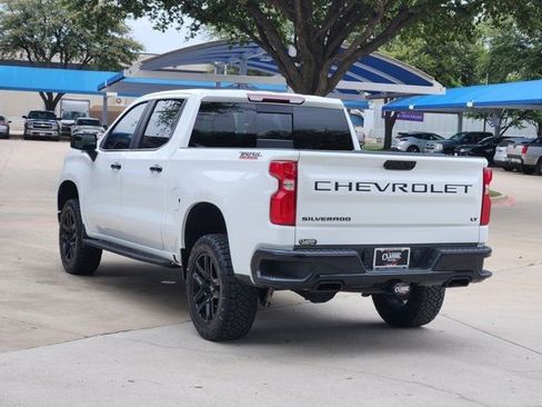 Used 2024 Chevrolet Silverado 1500 LT Trail Boss w/ Convenience Package II image 3