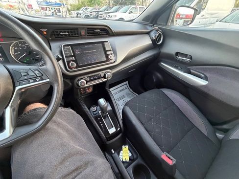 Used 2019 Nissan Kicks SV image 14