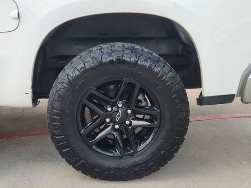 Certified 2022 Chevrolet Silverado 1500 LT RWD image 31