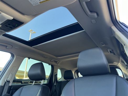 Certified 2025 Nissan Rogue SL w/ Tech Package image 23