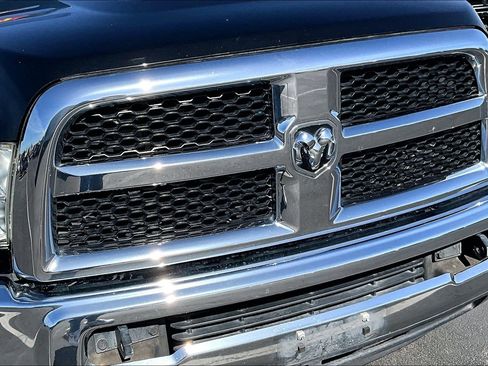 Used 2017 RAM 2500 Tradesman w/ Chrome Appearance Group AWD/4WD image 9