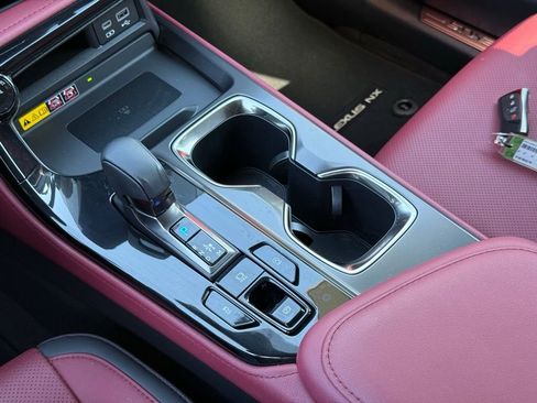 Used 2024 Lexus NX 250 FWD image 35