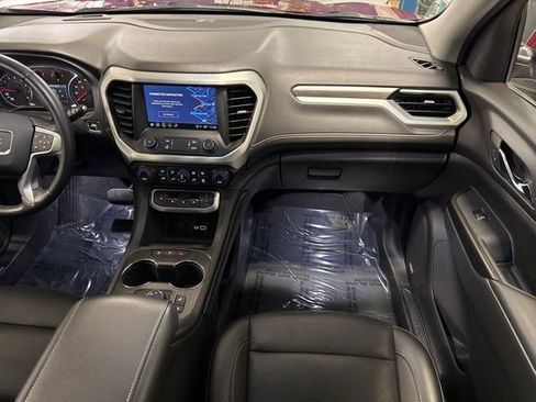 Used 2023 GMC Acadia SLT FWD image 12