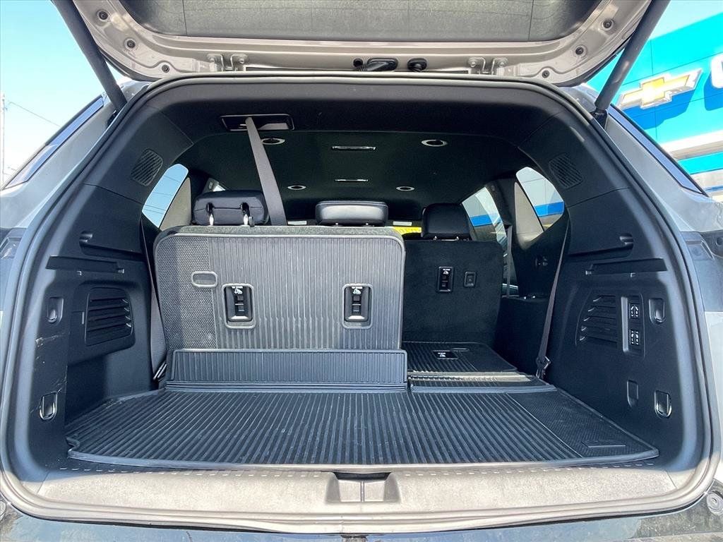 Used 2026 Buick Enclave Sport Touring w/ Power Package FWD image 26