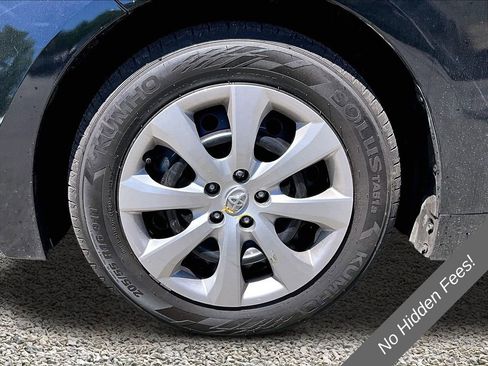 Used 2024 Toyota Corolla LE FWD image 9