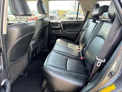 Used 2021 Toyota 4Runner TRD Off-Road Premium w/ Moonroof Package AWD/4WD image 8
