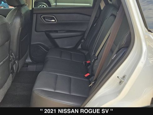 Used 2021 Nissan Rogue SV w/ Premium Package FWD image 17
