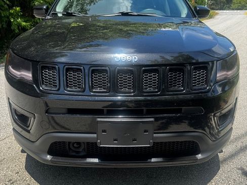 Used 2021 Jeep Compass Limited w/ Sun and Sound Group AWD/4WD image 9