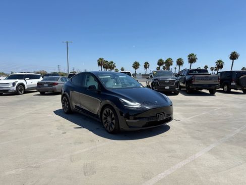 Used 2022 Tesla Model Y Performance AWD/4WD image 4