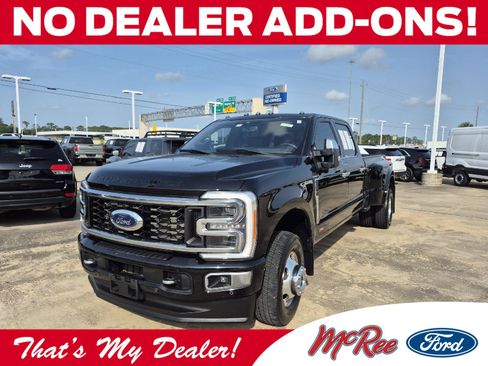 Certified 2023 Ford F350 Platinum AWD/4WD image 1
