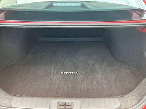 Used 2024 Nissan Sentra SV FWD image 19