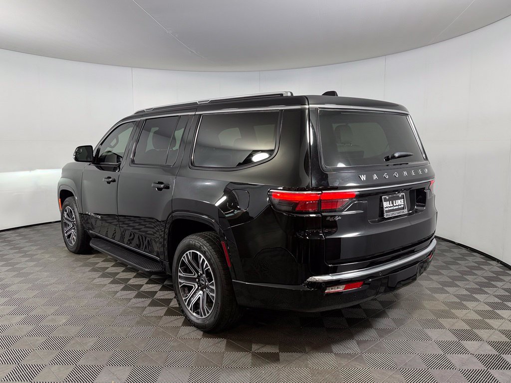 Used 2025 Jeep Wagoneer 4WD image 9